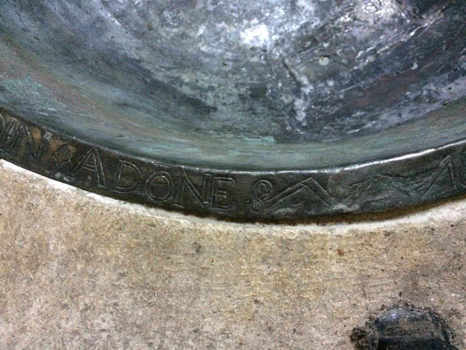 fonts baptismaux, détail de la cuve