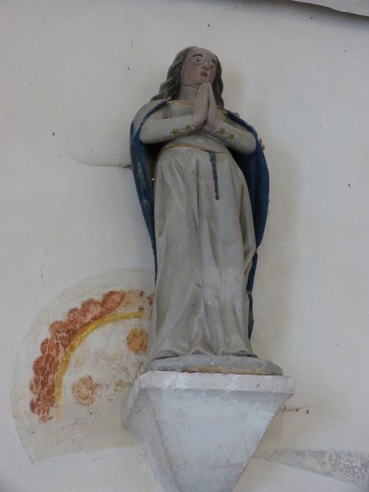 statue : Sainte Reine
