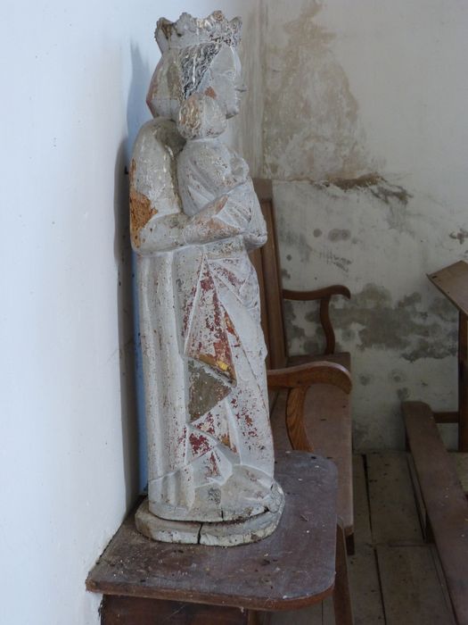 statue : Vierge à l'Enfant, profil droit, vue générale