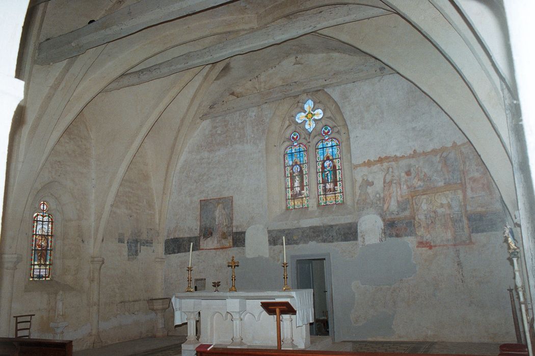 Eglise Saint-Nicolas : choeur, peintures monuamentales, vue générale