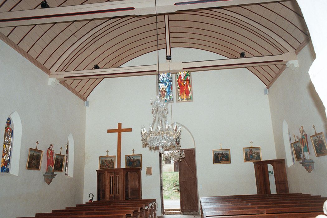 Eglise Saint-Nicolas : nef, vue générale