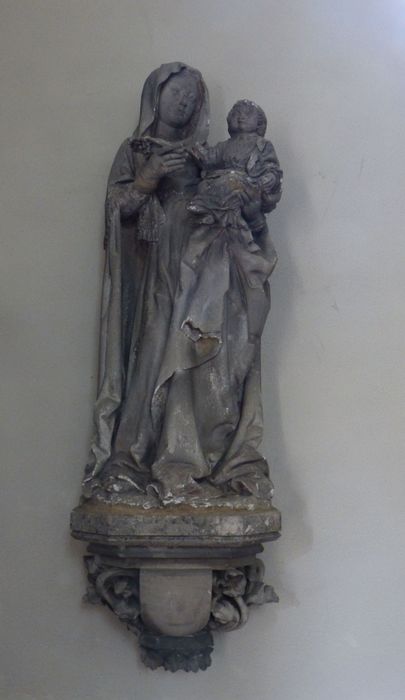statue : Vierge à l'Enfant