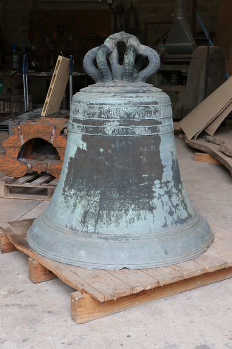 cloche n°1 - © Ministère de la Culture (France), Conservation des antiquités et des objets d’art de la Côte-d’Or – Tous droits réservés 