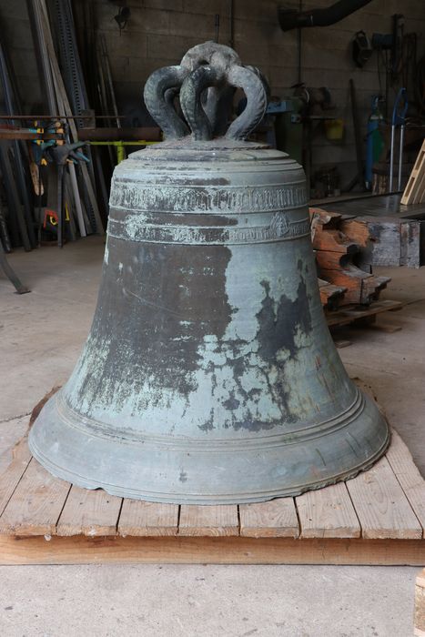 cloche n°1 - © Ministère de la Culture (France), Conservation des antiquités et des objets d’art de la Côte-d’Or – Tous droits réservés 