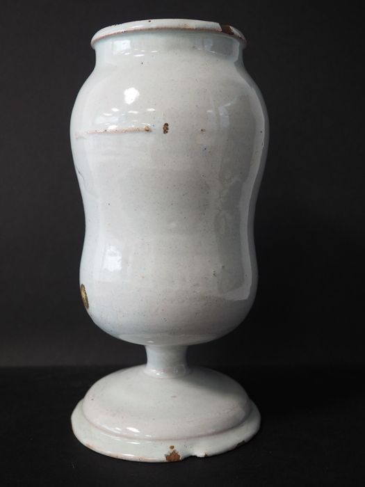 pot à pharmacie (pot-canon) n°3 - © Ministère de la Culture (France), Conservation des antiquités et des objets d’art de la Côte-d’Or – Tous droits réservés 