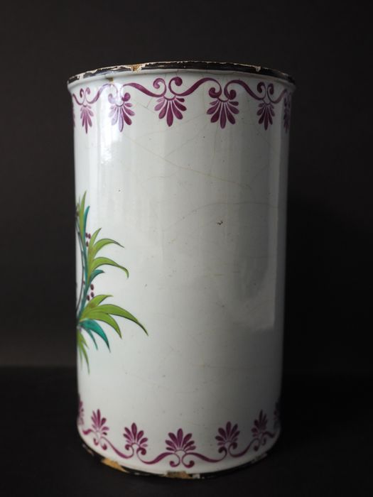 pot à pharmacie n°4 (Cons. Heder. Ter) - © Ministère de la Culture (France), Conservation des antiquités et des objets d’art de la Côte-d’Or – Tous droits réservés 