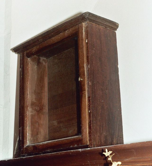 armoire pour statuette de bâton de procession