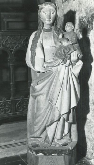 statue : Vierge à l'Enfant - © Ministère de la Culture (France), Conservation des antiquités et des objets d’art de la Côte-d’Or – Tous droits réservés 