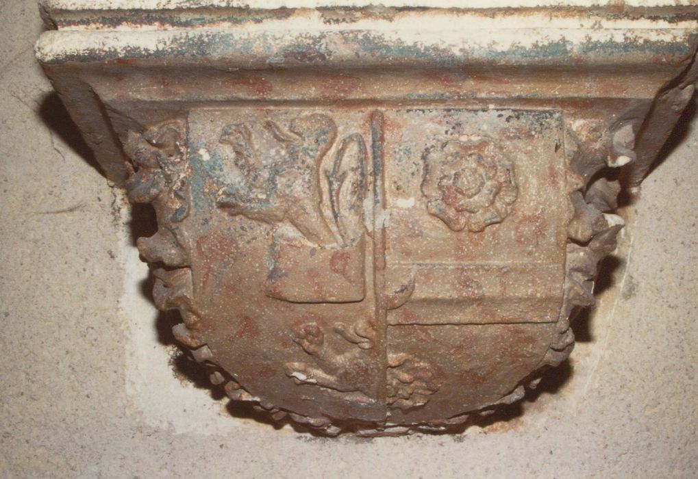 console : Armoiries - © Ministère de la Culture (France), Conservation des antiquités et des objets d’art de la Côte-d’Or – Tous droits réservés 