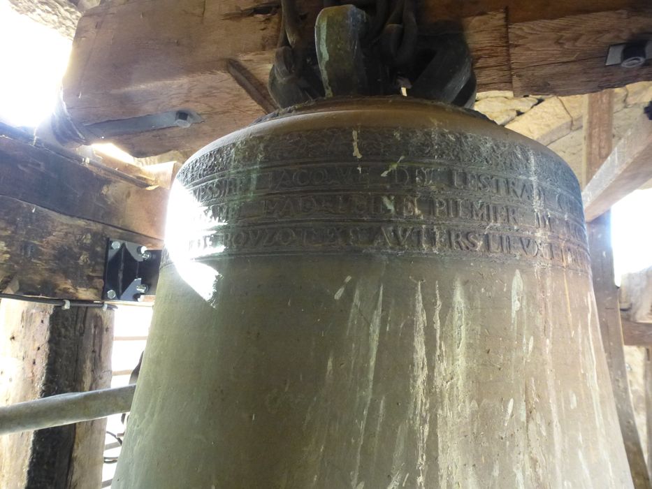 cloche, détail des inscriptions