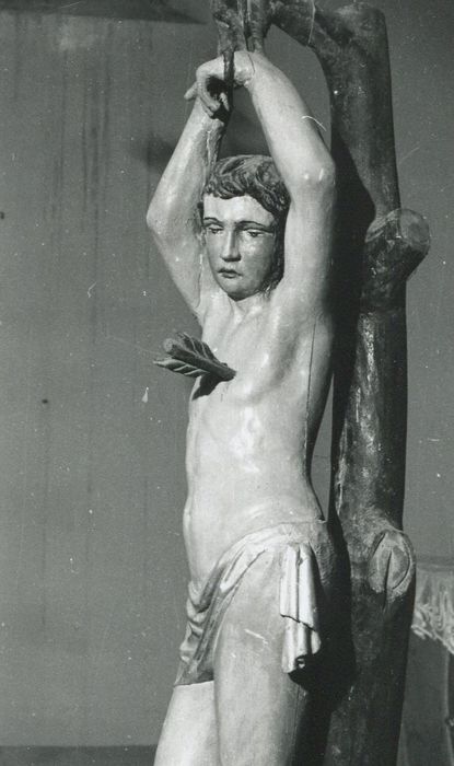 statue : Saint Sébastien, vue partielle