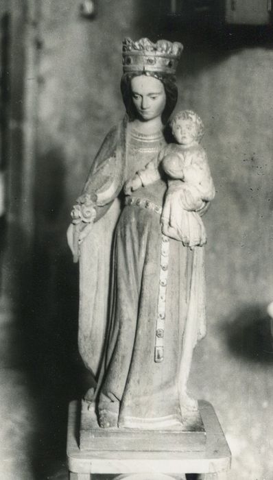 statue : Vierge à l'Enfant - © Ministère de la Culture (France), Conservation des antiquités et des objets d’art de la Côte-d’Or – Tous droits réservés