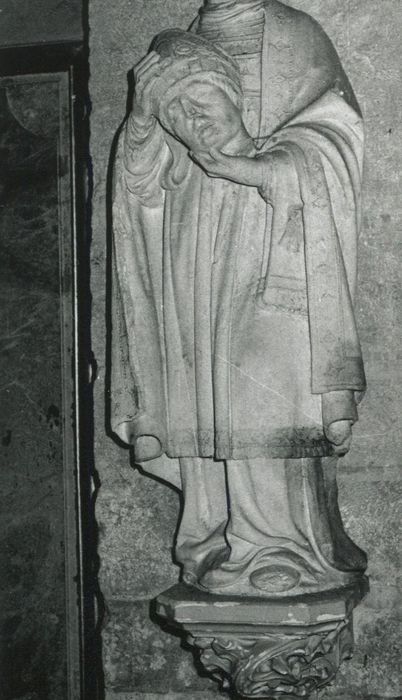 Statue : Saint céphalophore