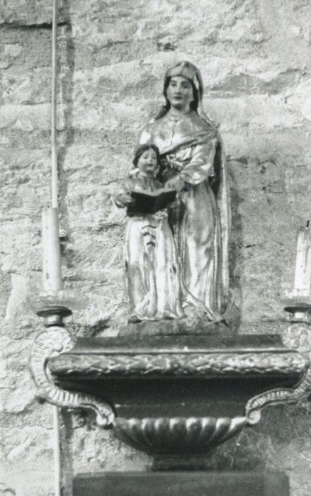 Groupe sculpté de bâton de procession : Education de la Vierge