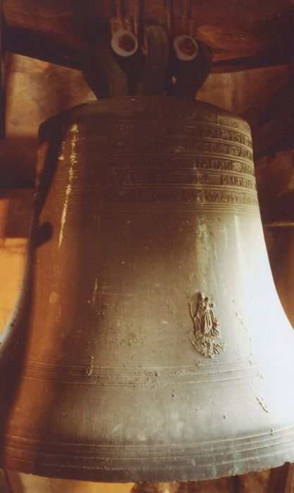 cloche n°3 - © Ministère de la Culture (France), Conservation des antiquités et des objets d’art de la Côte-d’Or – Tous droits réservés 