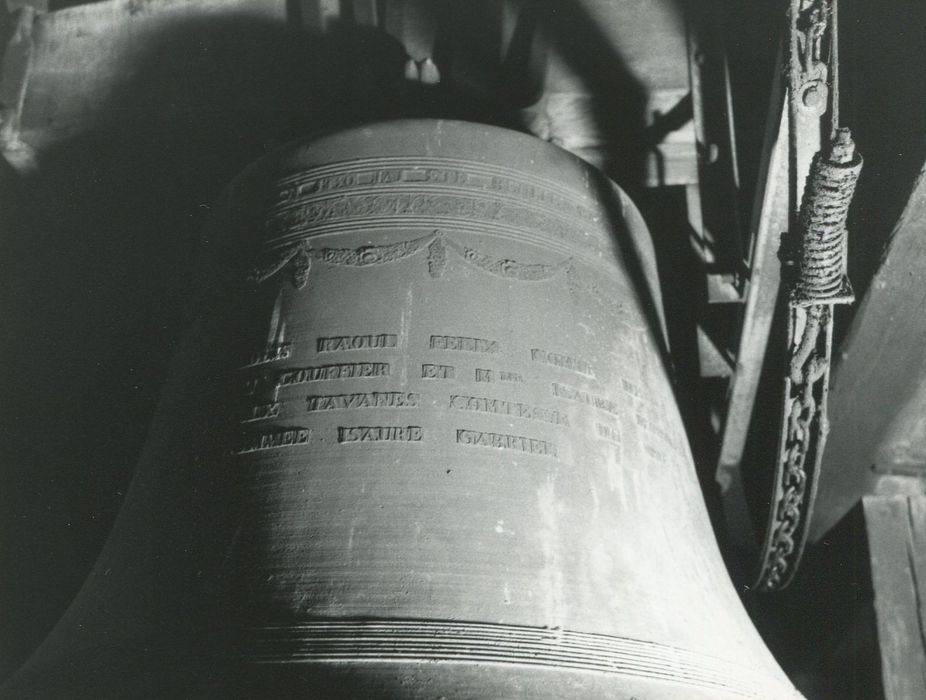 cloche n°2 - © Ministère de la Culture (France), Conservation des antiquités et des objets d’art de la Côte-d’Or – Tous droits réservés 