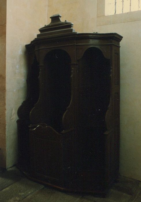 confessionnal - © Ministère de la Culture (France), Conservation des antiquités et des objets d’art de la Côte-d’Or – Tous droits réservés