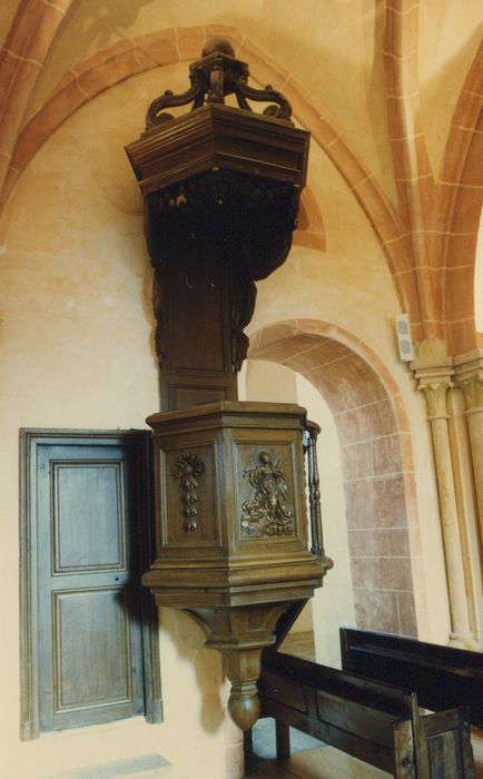 chaire à prêcher - © Ministère de la Culture (France), Conservation des antiquités et des objets d’art de la Côte-d’Or – Tous droits réservés 