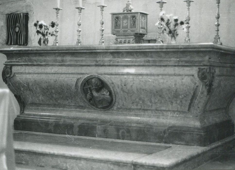 autel (maître-autel)