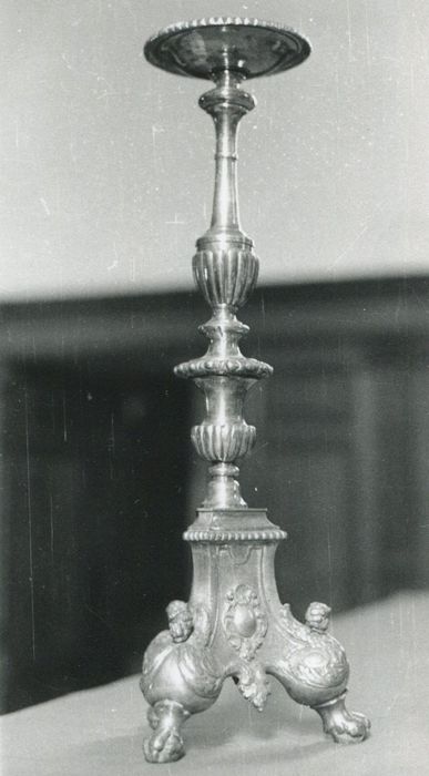 chandelier - © Ministère de la Culture (France), Conservation des antiquités et des objets d’art de la Côte-d’Or – Tous droits réservés 