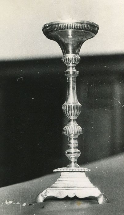 chandelier - © Ministère de la Culture (France), Conservation des antiquités et des objets d’art de la Côte-d’Or – Tous droits réservés 