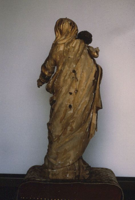 statue : Vierge à l'Enfant