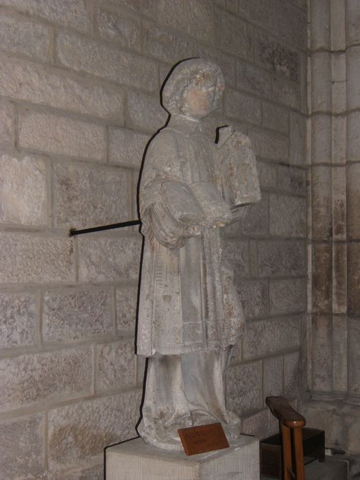 statue : un religieux donateur