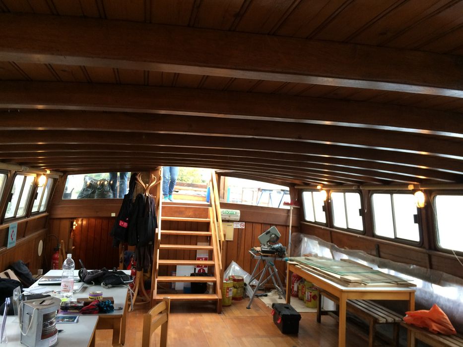 péniche dite Aster, cabine, vue partielle