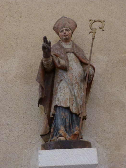 statue : saint évêque