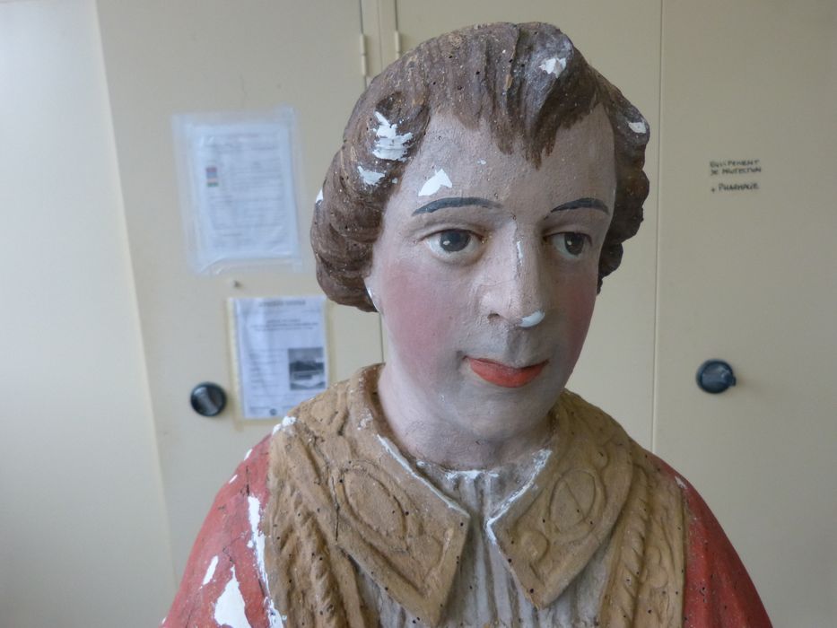 statue : Saint Vincent, vue partielle