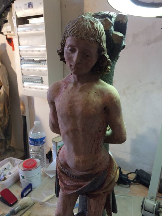 statue : saint Laurent, vue partielle
