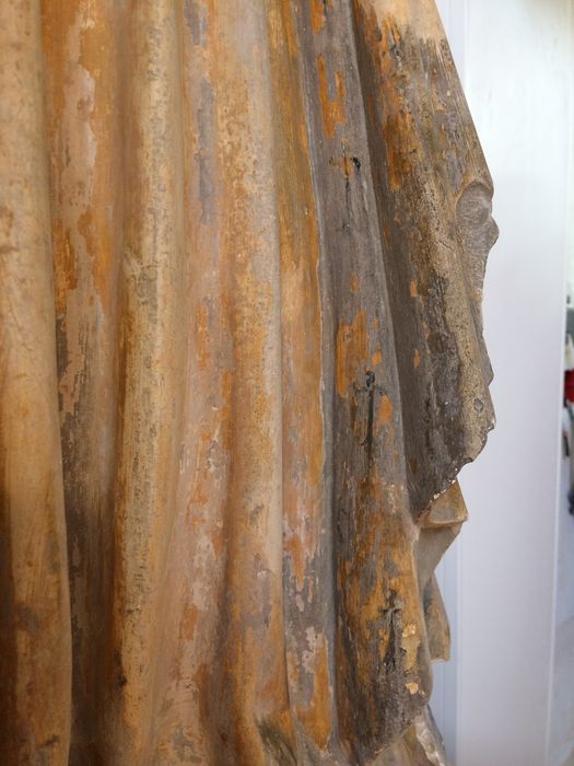 statue : Vierge à l'Enfant, détail - © Ministère de la Culture (France), Conservation des antiquités et des objets d’art de la Côte-d’Or – Tous droits réservés 