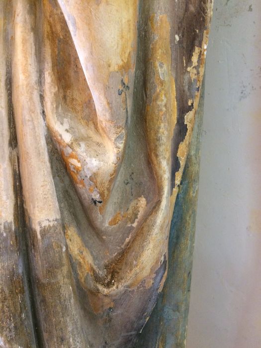 statue : Vierge à l'Enfant, détail