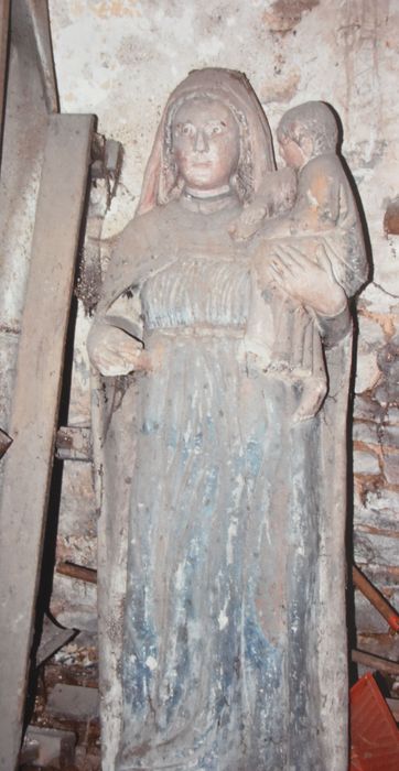 statue : Vierge à l'Enfant