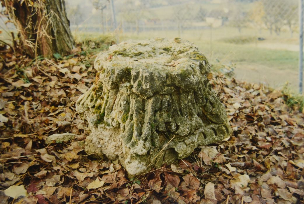 chapiteau - © Ministère de la Culture (France), Conservation des antiquités et des objets d’art de la Côte-d’Or – Tous droits réservés