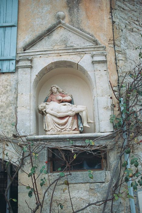 groupe sculpté : Vierge de Pitié - © Ministère de la Culture (France), Conservation des antiquités et des objets d’art de la Côte-d’Or – Tous droits réservés