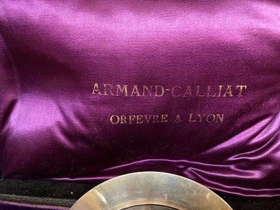 détail de l’inscription de la boîte - © Ministère de la Culture (France), Conservation des antiquités et des objets d’art de la Côte-d’Or – Tous droits réservés 