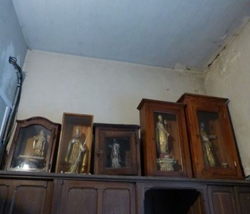 armoires de bâtons de procession