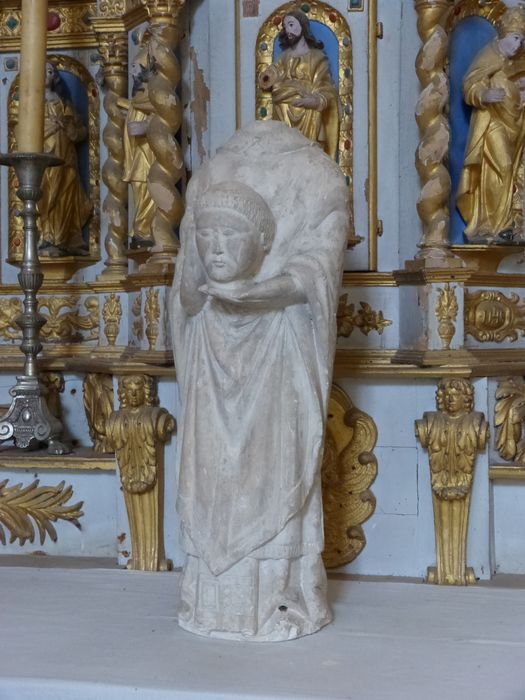 statue : saint Denis