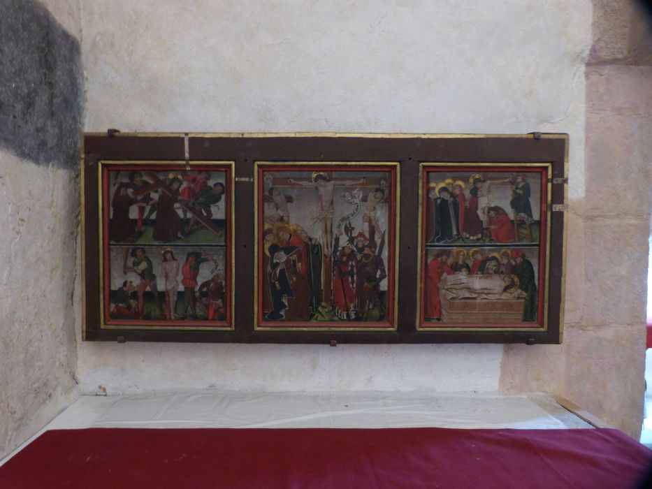 retable : Portement de croix, Crucifixion, Mise au tombeau