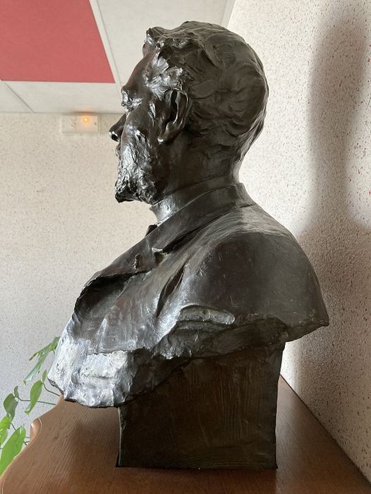 buste : Gustave Eiffel, profil gauche - © Ministère de la Culture (France), Conservation des antiquités et des objets d’art de la Côte-d’Or – Tous droits réservés 