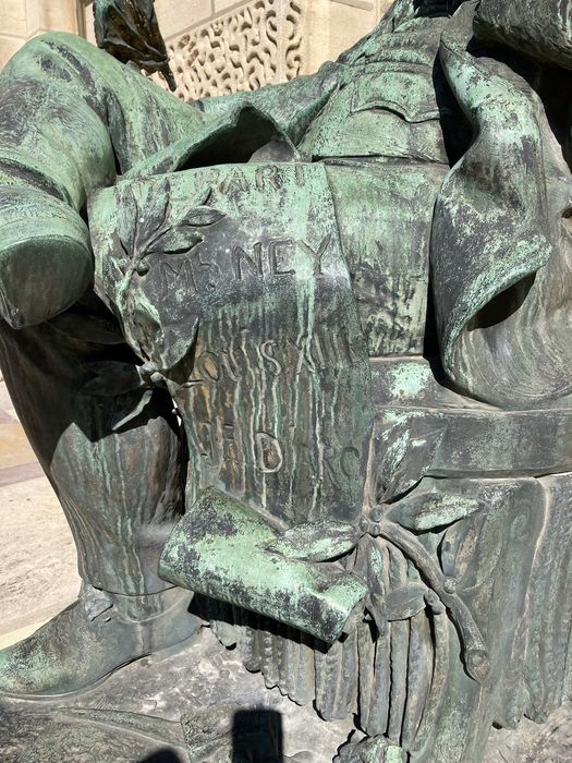 statue : François Rude, détail