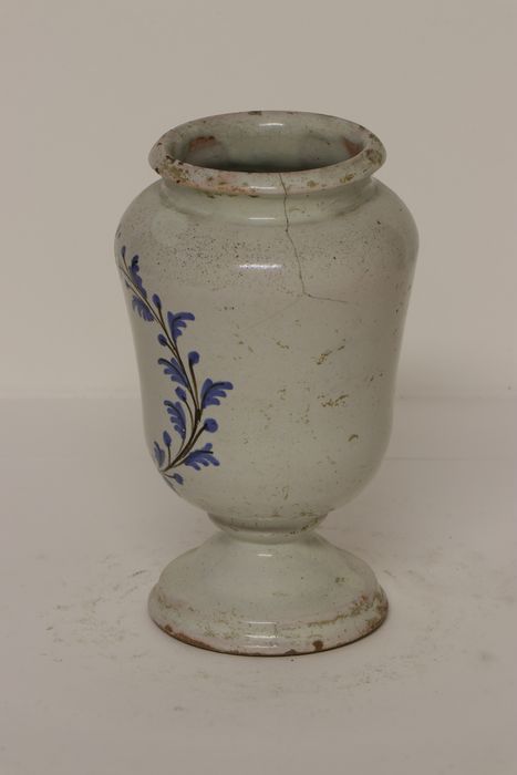 pot à pharmacie