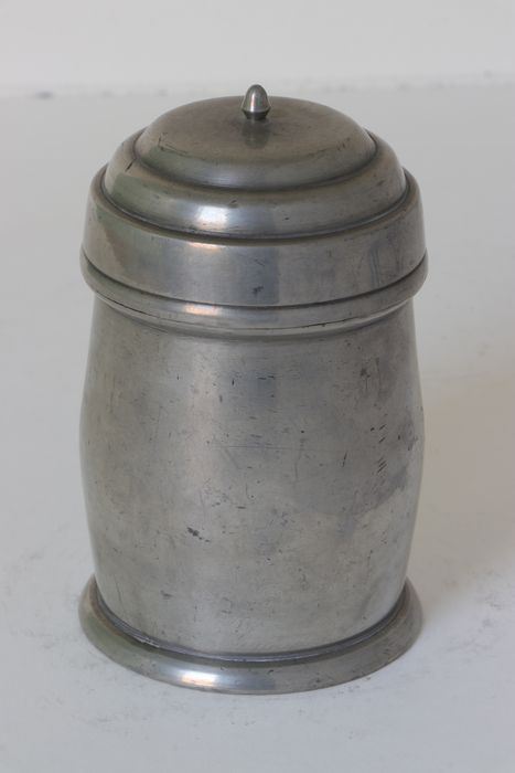 pot à pharmacie