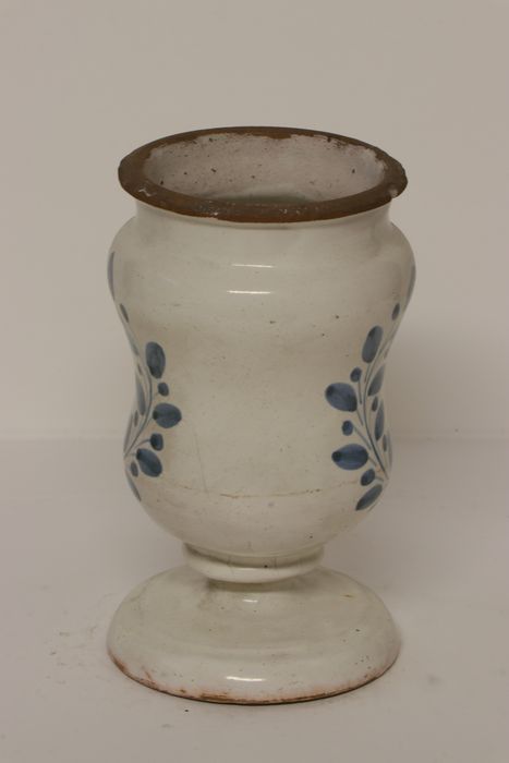pot à pharmacie