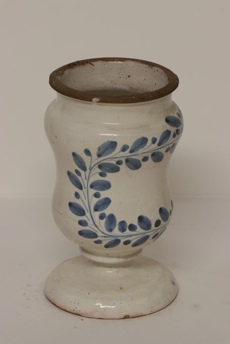 pot à pharmacie