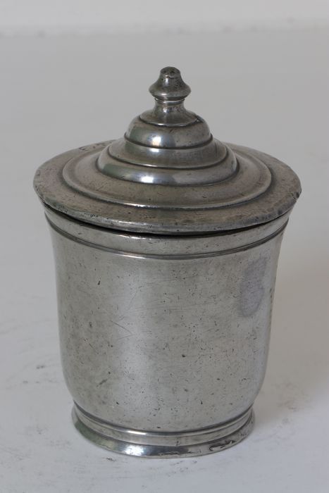 gobelet à couvercle