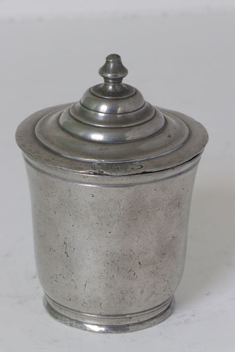 gobelet à couvercle