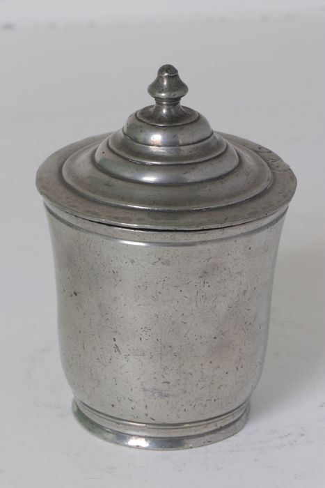 gobelet à couvercle