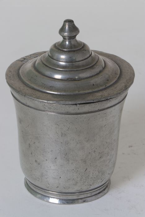 gobelet à couvercle